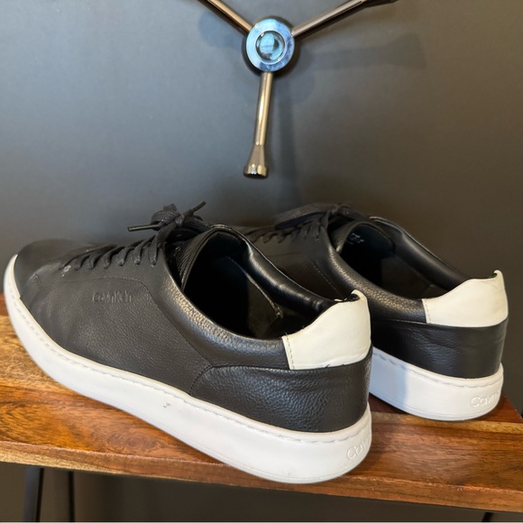 Calvin Klein shoes for men in Black - Picture 2 of 5